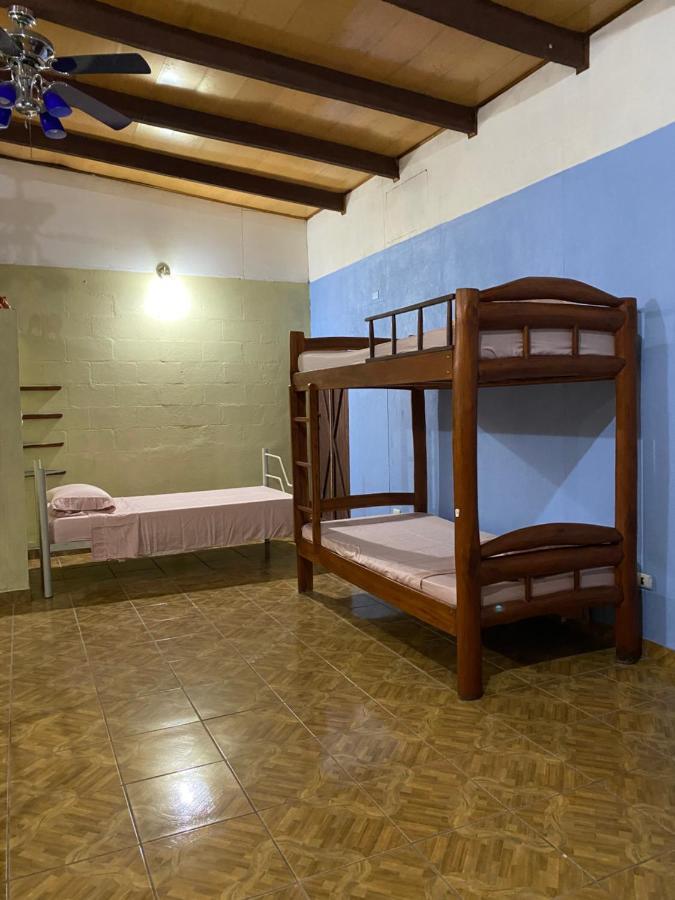 Mauras Tropical Mini Hostel & Tours Paquera Bagian luar foto