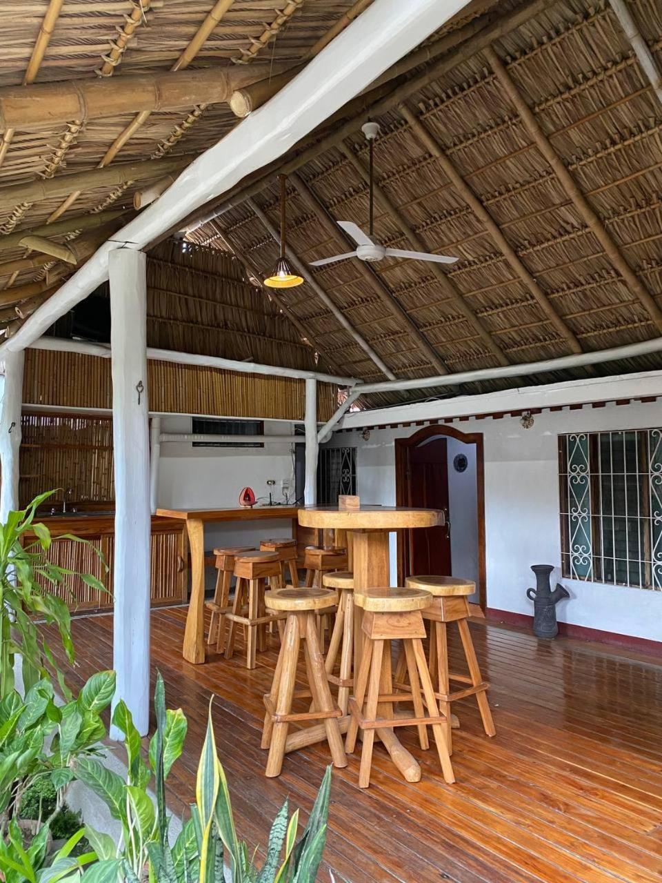 Mauras Tropical Mini Hostel & Tours Paquera Bagian luar foto
